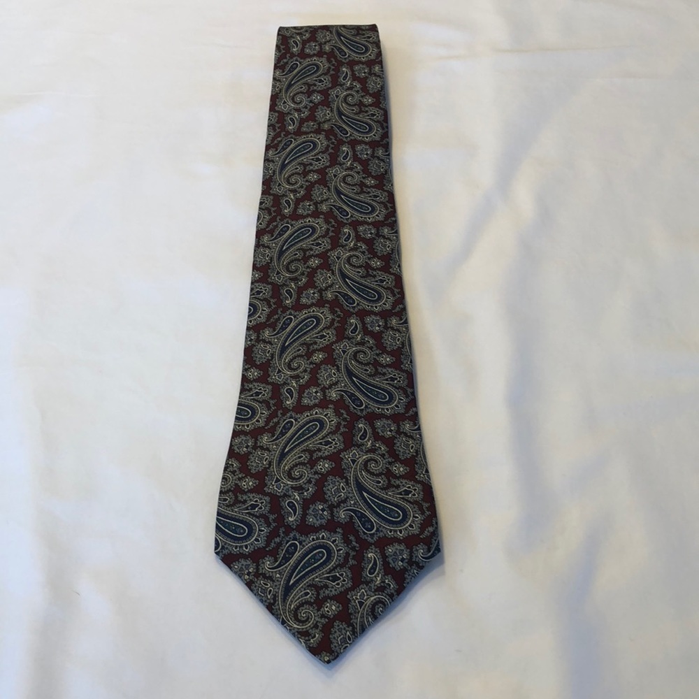A. Foxx Ltd. new tie without the tags